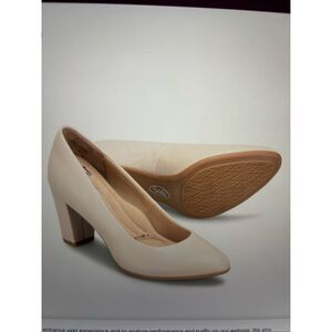 NIB Sofft Parisa Pump